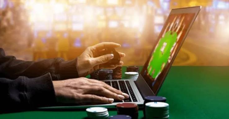 Online Καζίνο στο Εξωτερικό Η Νέα Εποχή του Διαδικτυακού Στοιχηματισμού Online Καζίνο στο Εξωτερικό Η Νέα Εποχή του Διαδικτυακού Στοιχηματισμού
